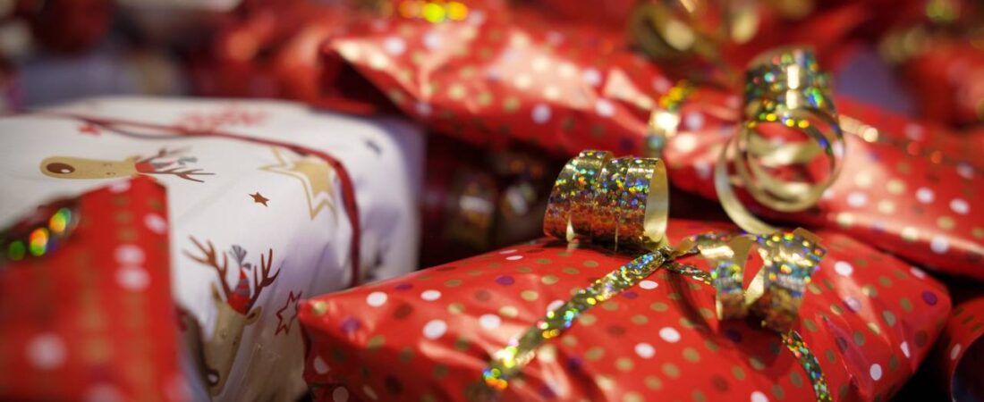 Nurturing Business Bonds with Holiday Generosity